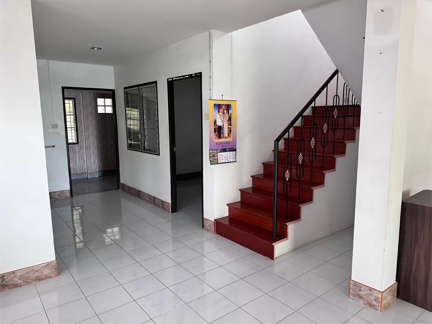 บ้านเดี่ยวสองชั้น หมู่บ้านสหกรณ์การเคหสถานราชนาวี1 ต พลูตาหลวง อ สัตหีบ จ ชลบุรี